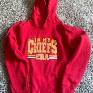 Kids size L- Chiefs Era/Taylor Swift